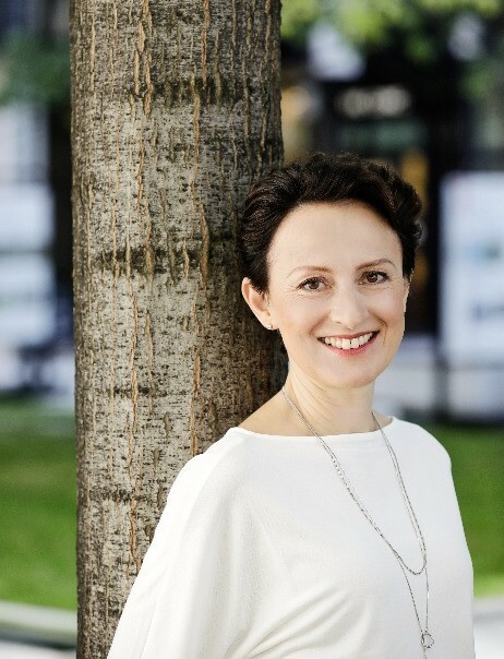 Lenka Eckertová. m pani reditelka eckertova