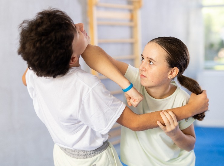 Sportovní jednání je pro sport - v životě není nutno každého „soupeře" „porazit". m shutterstock 2503471327