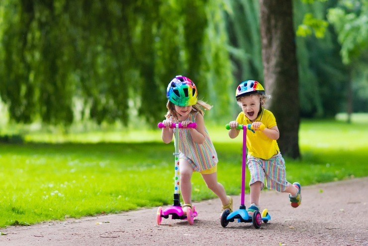 Nezapomínejte na čas strávený společně. Ideálně venku. (zdroj: Shutterstock) m shutterstock 436382107