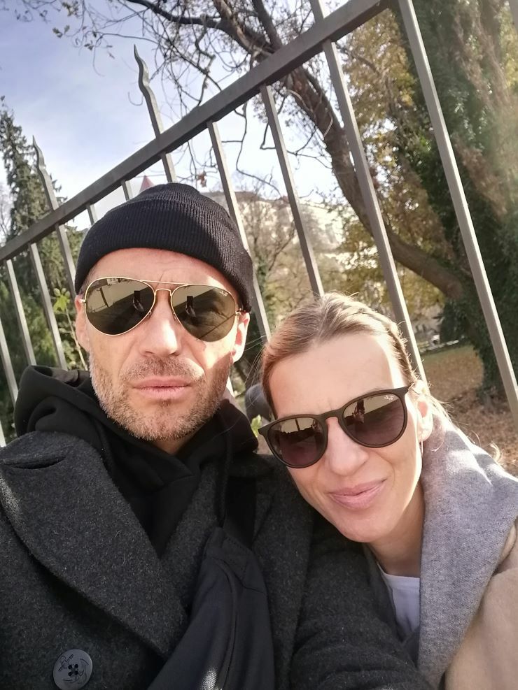 S partnerkou Žanetou mají dva syny. s partnerkou zanetou maji dva syny