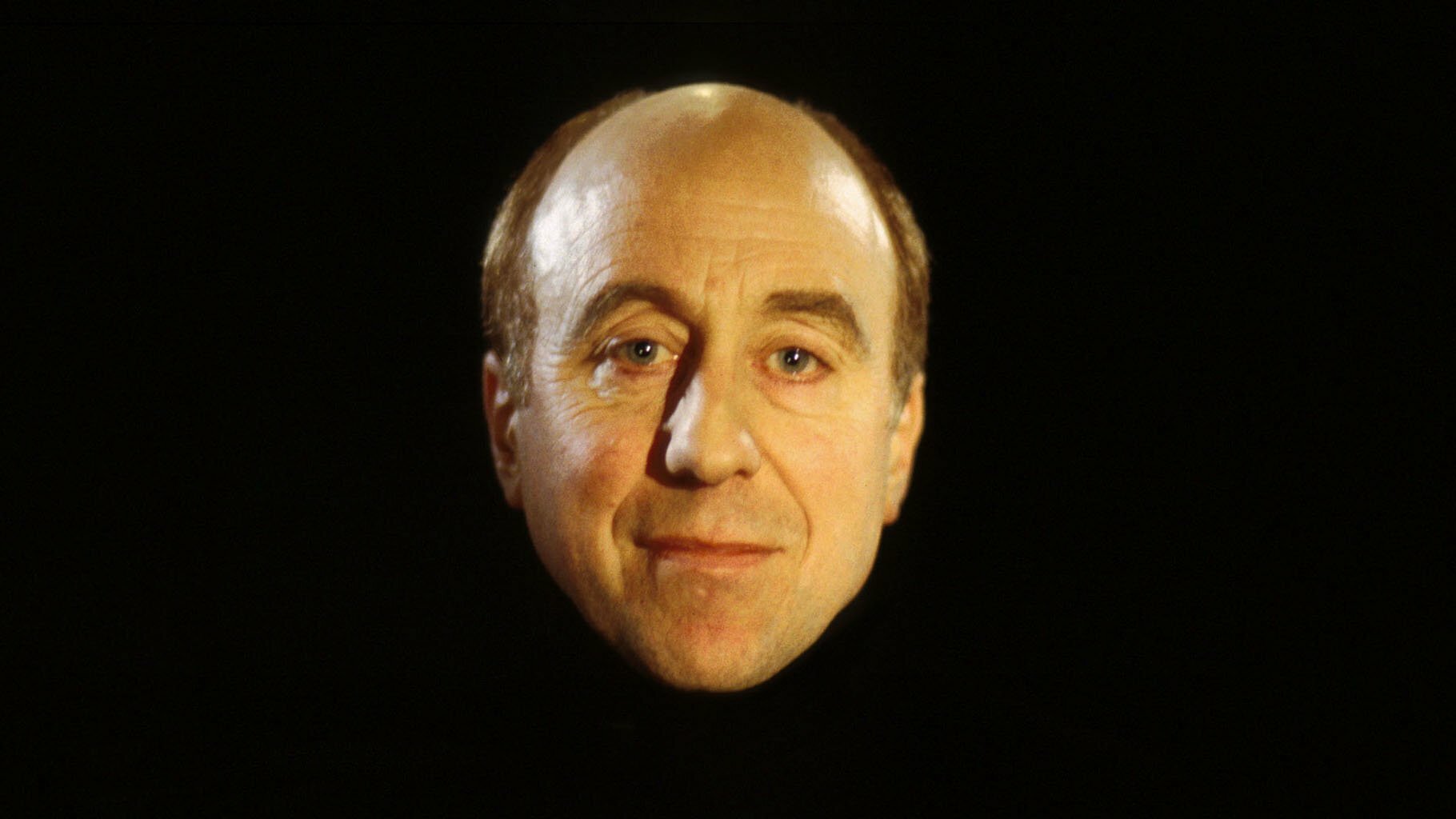 Toto je asi nejznámější obraz Normana Lovetta. Holly navždy (zdroj: Reddwarf.fandom.com) holly original