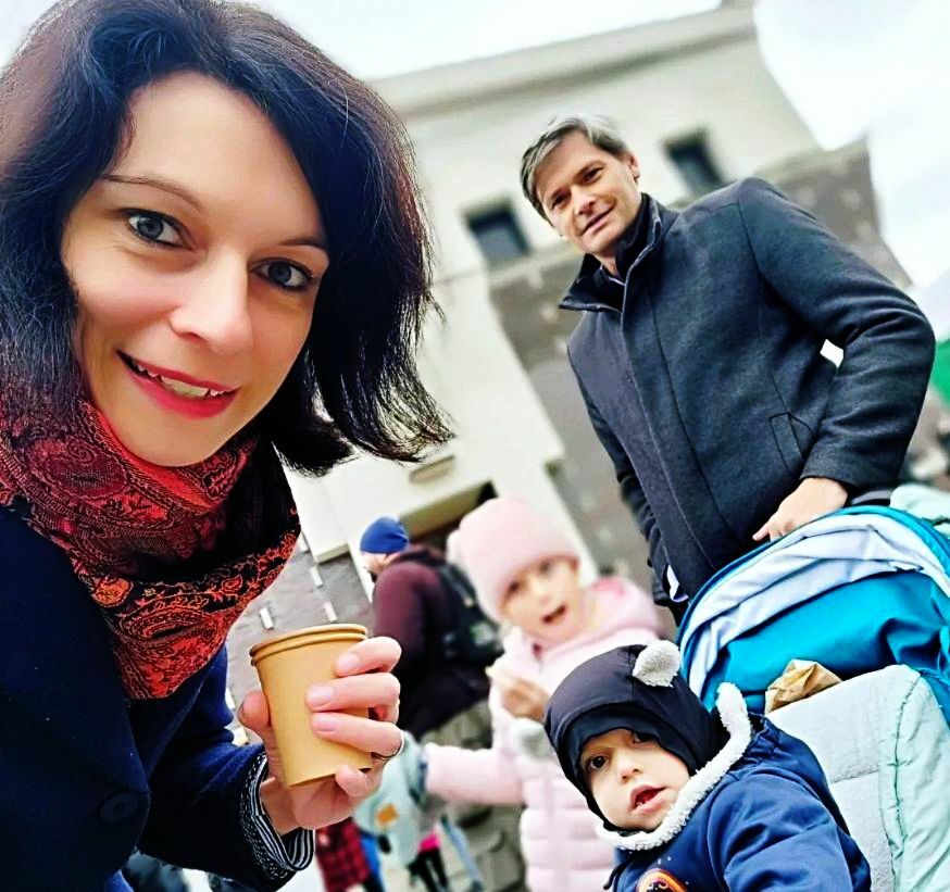 Důvěra je v manželství základ: "Když sloužím v nemocnici nebo na záchrance, děti jsou na něm. Zvládl se postarat, i když jsem cestovala a byla jsem třeba týden pryč." mh2