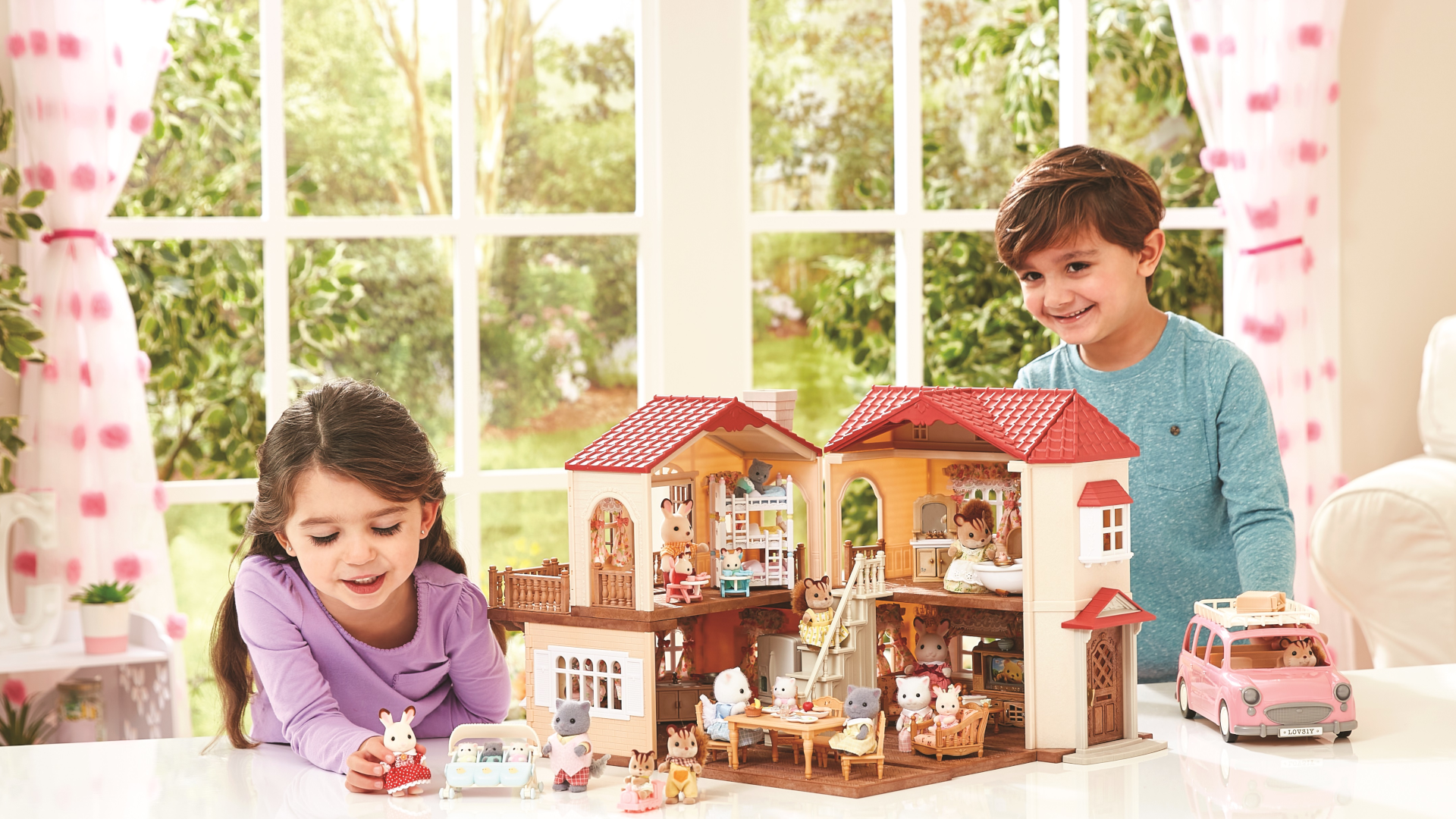 Sylvanian Families dům nabízí spoustu podnětů ke hře, zdroj: Olymptoy sylvanan families clanek 4 1920x1080