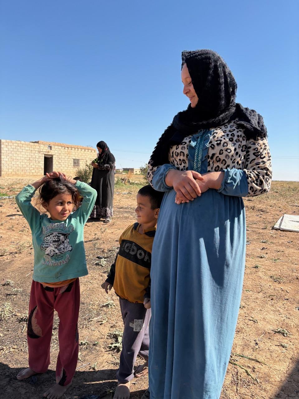 Rodiny v Sýrii bojují o přežití. (foto: CARE ČR) syrie rodina