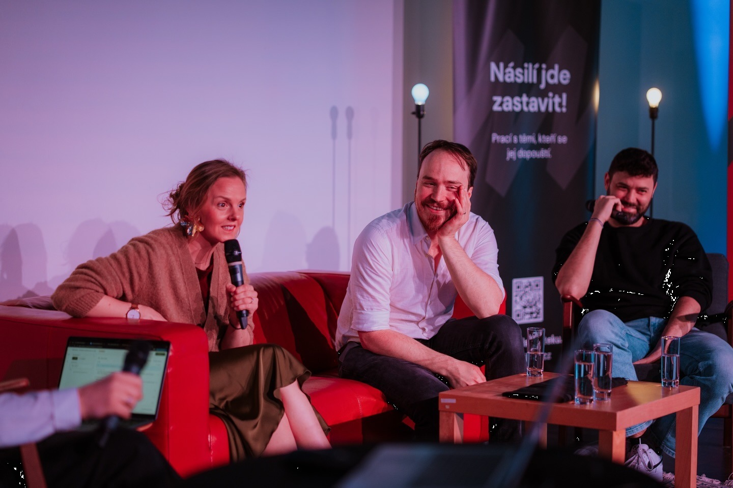 Tomáš Kvapilík, Dan Wagner, Eliška Remešová. (foto: se svolením) whatsapp image 2026 05 19 at 10.27.48