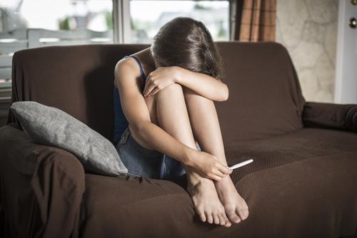 Irsko nebo Čína potraty zcela zakazují. Jediná možnost je dítě porodit a dát k adopci. shutterstock 462061795