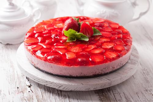 Řekli byste, že povrch dortu tvoří zdravá řasa Agar agar? shutterstock 286178498