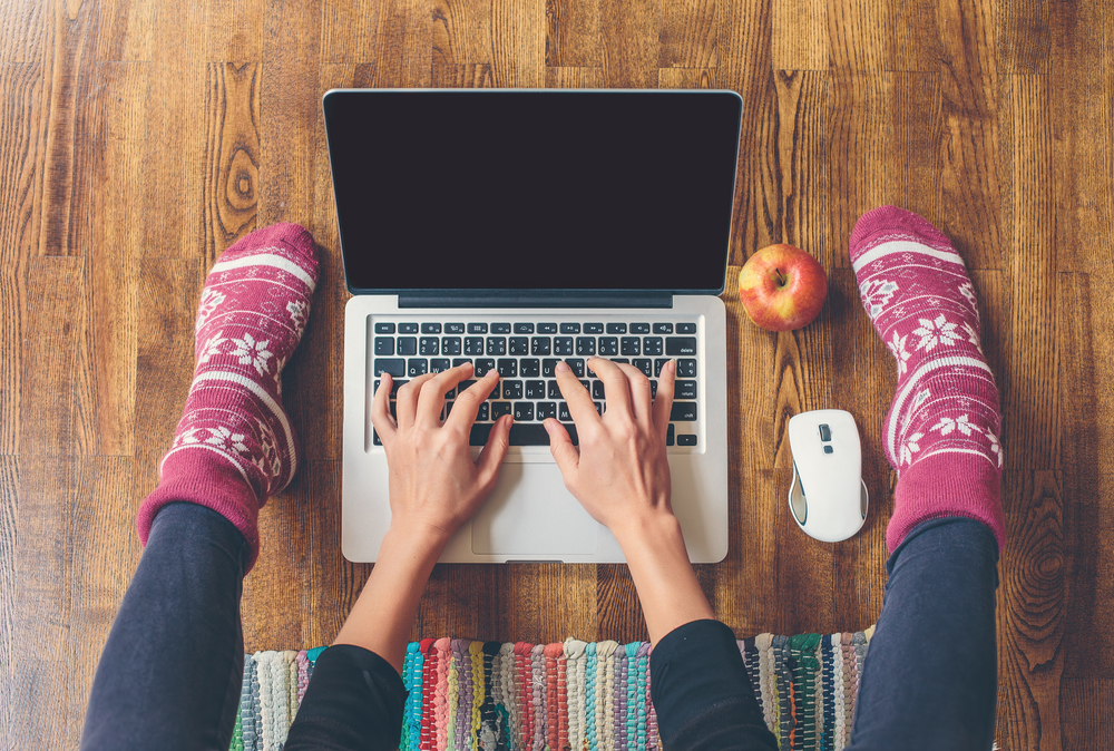 Naše potřeba být neustále online nám často znemožňuje kvalitní odpočinek. shutterstock 282133748