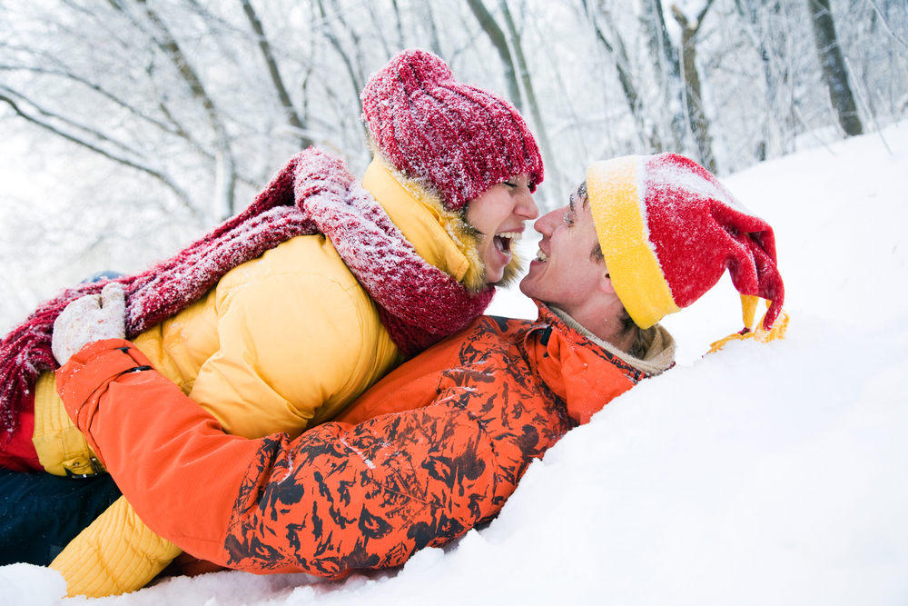 Lásce by počasí bránit nemělo. Ani to nejtřeskutější. shutterstock 57182839