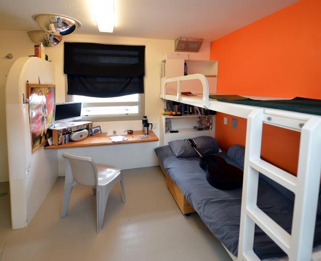 milton prison 26 14102014