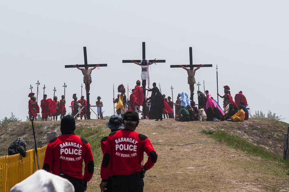 Ukřižování na Filipínách probíhá vždy za pasivní asistence policie shutterstock 494313412