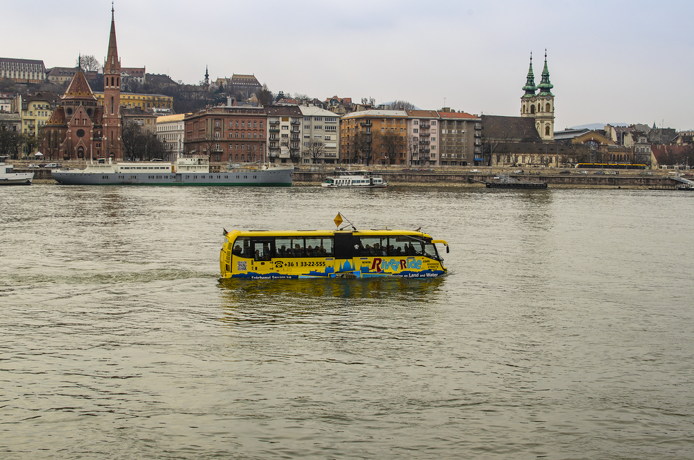 budapest shutterstock 398552839