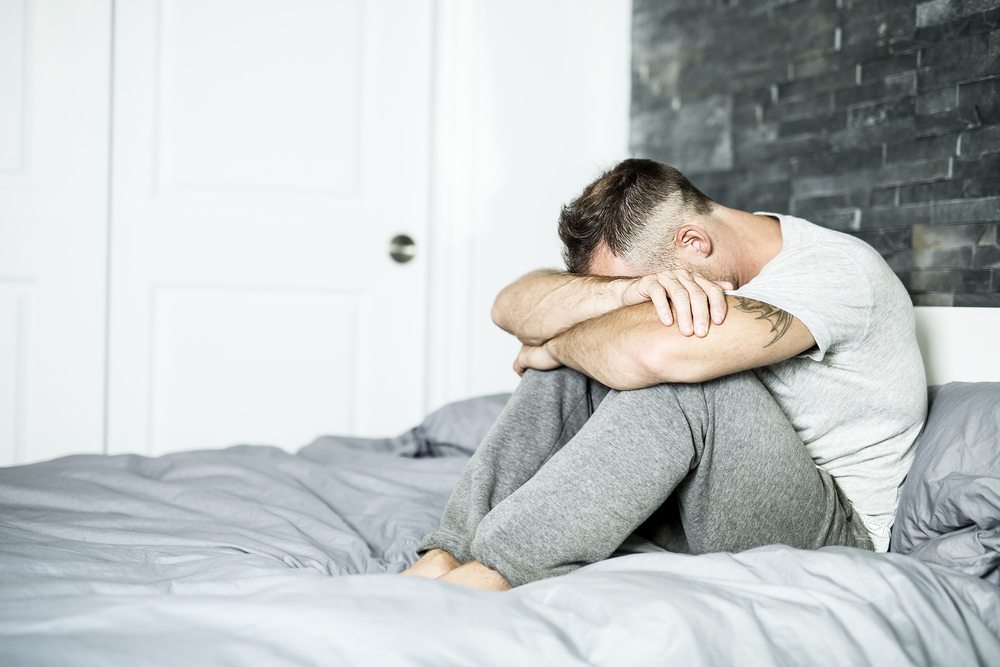Kolem padesátky se mohou projevit i deprese, takže pokud už si nevíte rady, nestyďte se obrátit na odborníky. deprese shutterstock 487708045