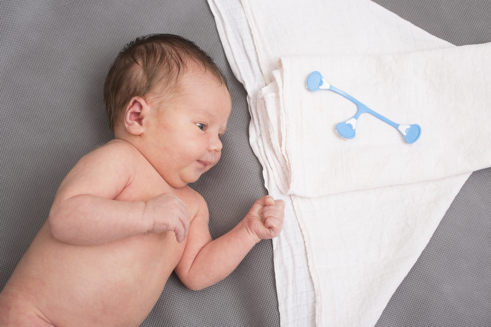 Klasické čtvercové pleny v kombinaci se svrchňáčky jsou stále používanou nejekonomičtější variantou. dite pleny shutterstock 267730262