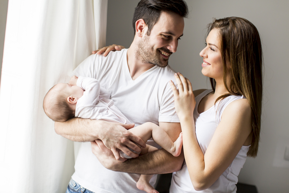 Ženy byly naopak šťastnější s muži, kteří měli hladinu testosteronu nízkou. rodina shutterstock 661392862