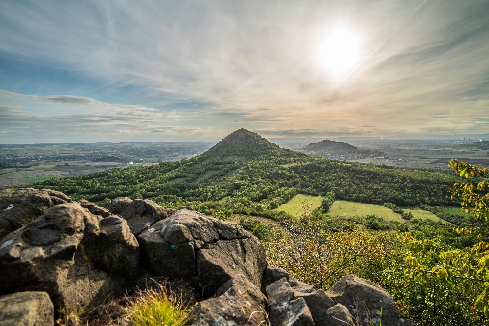 České Středohoří (zdoj: Shutterstock) m ceskestredohori shutterstock min
