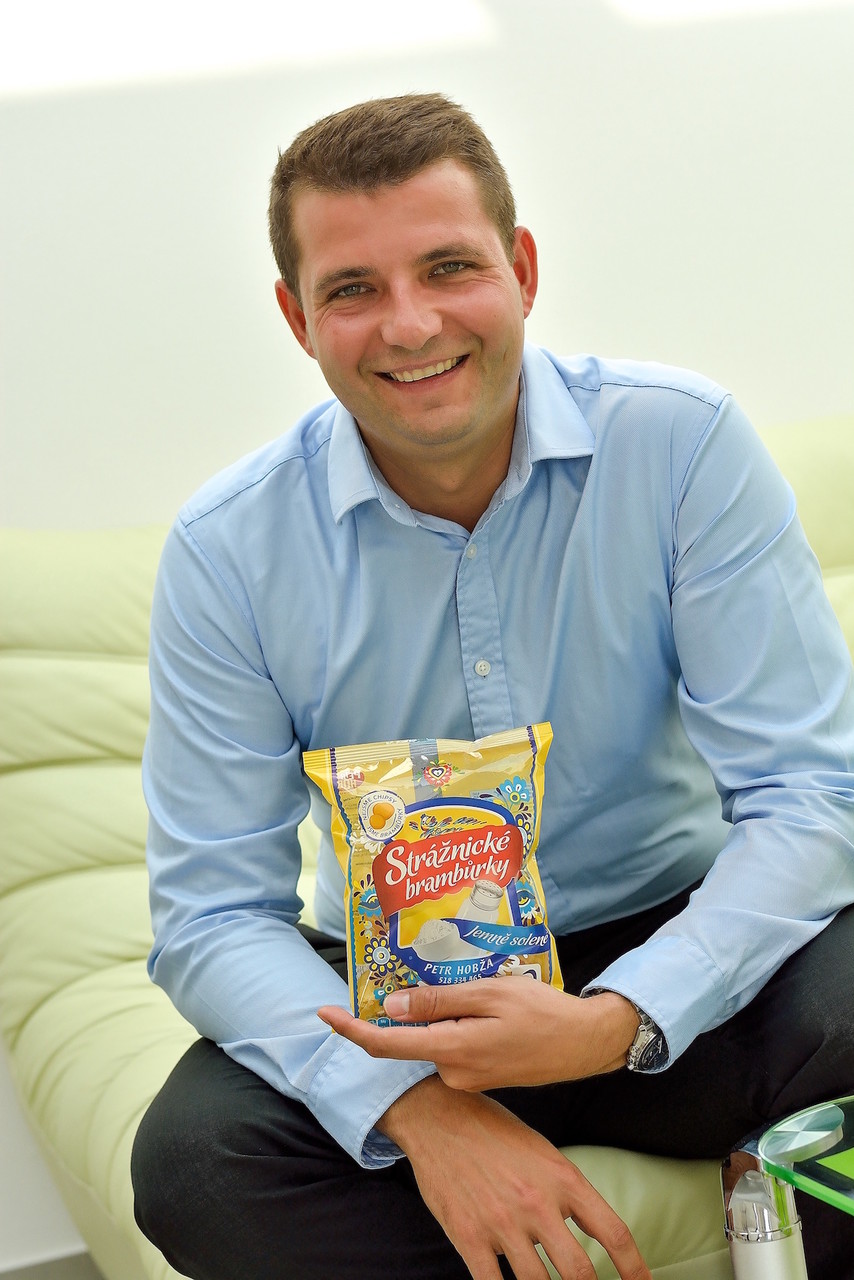 Petr Hobža s výrobkem, který v současnosti dobývá americké trhy hobza petr