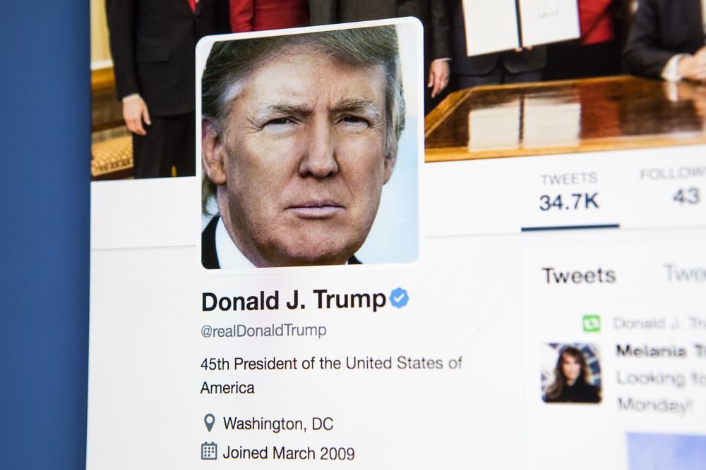 Lanier popisuje Trumpa jako náčelníka všech závisláků. V jeho případě závislého na Twitteru trump twitter