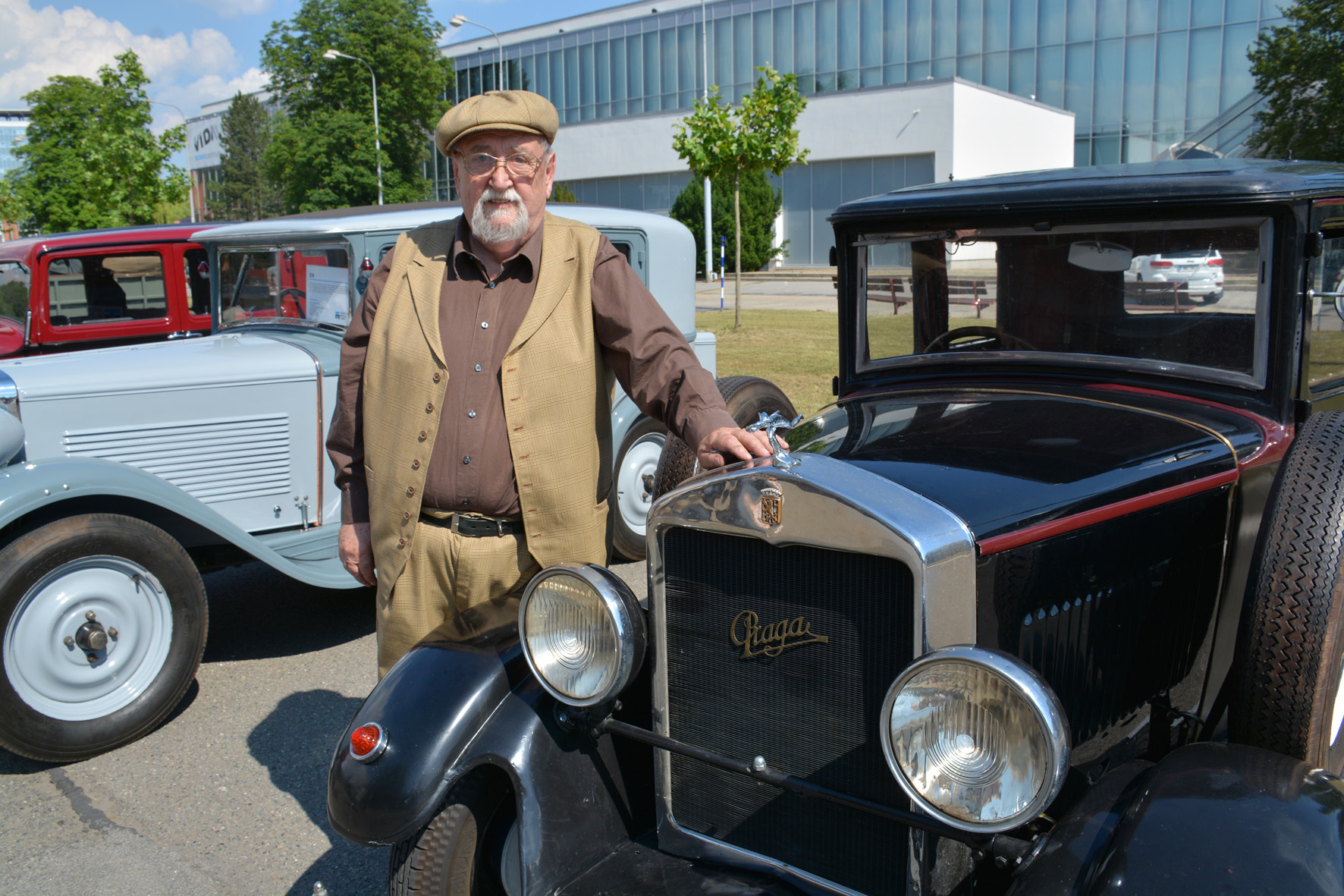Eduard Nejezchleb objevil svoji pragovku v Rakousku. Teď s ní může slavit vznik Československa republika praga