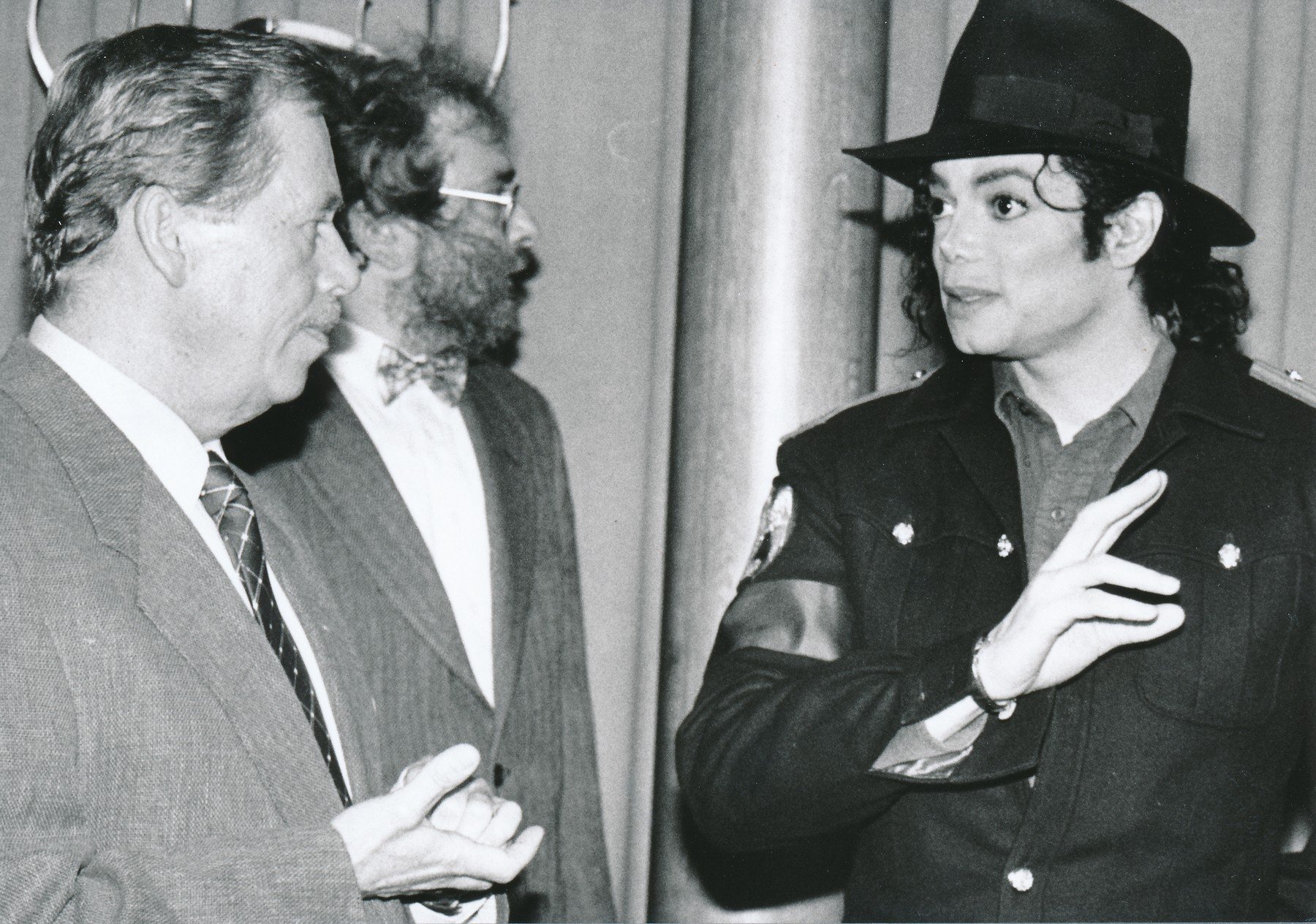 Když byl ještě Václav Havel americkou celebritou, proudili sem celebrity americké. A naopak. havel jackson 0101541404
