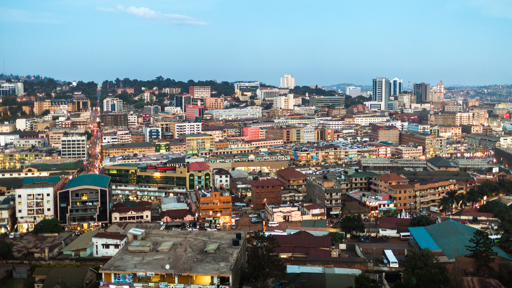 Pohled na hlavní město Ugandy. Země může mít kvůli zdražení internetu problém kampala 596446631