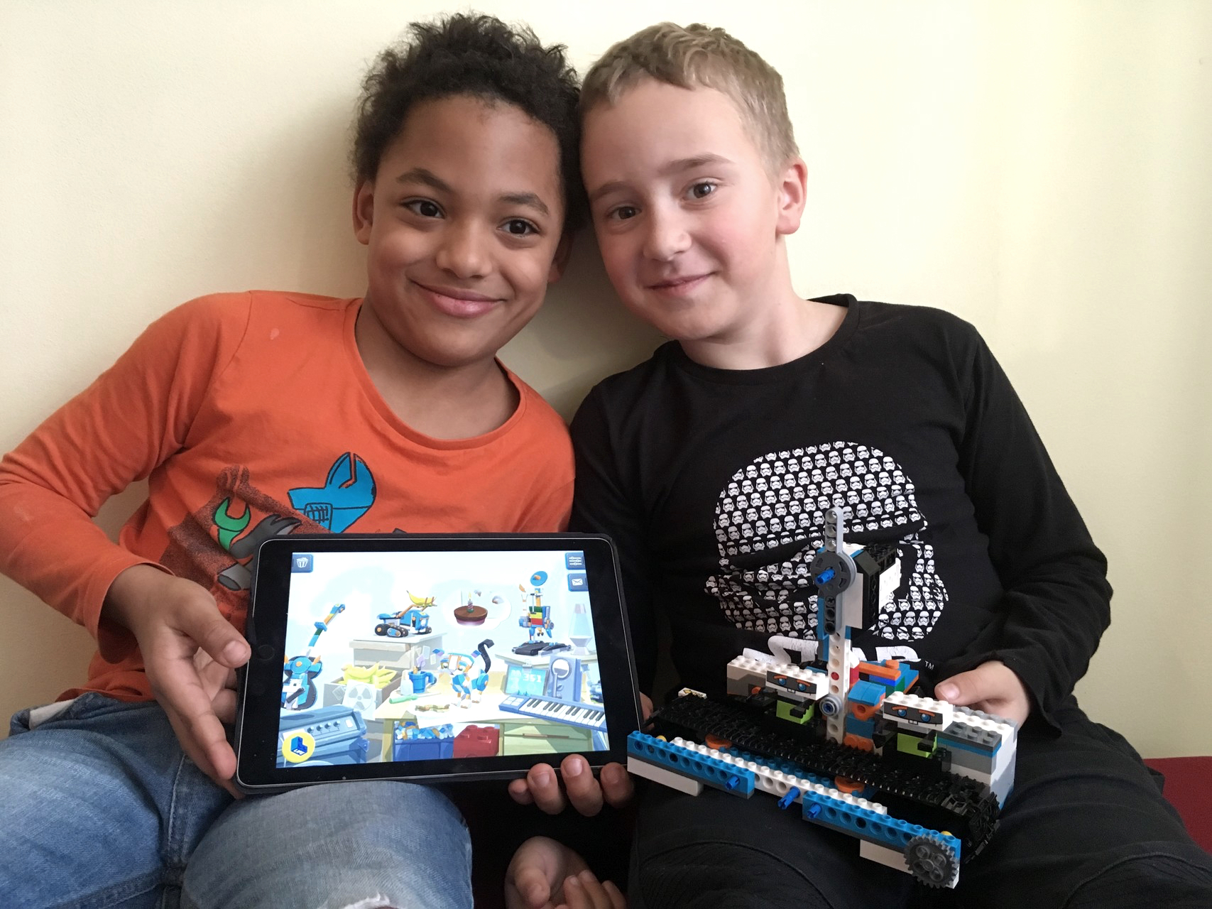Lego Boost spojuje klasický stavebnicový set s tabletem legoboost 2411