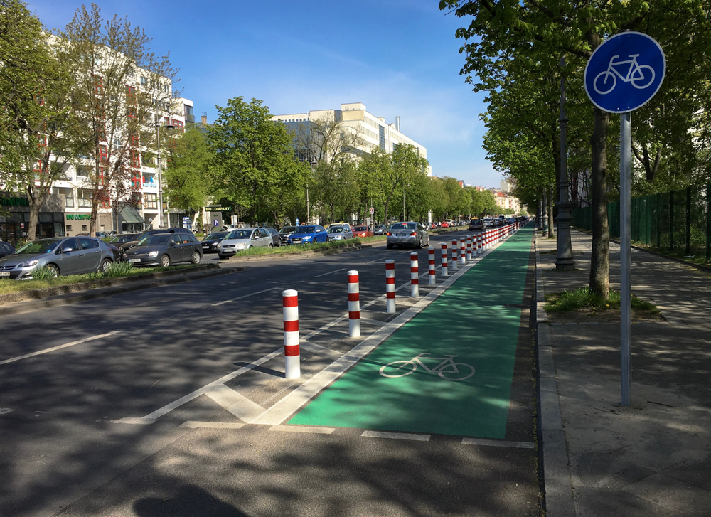Funglnová cyklostezka v Berlíně. I tady se chystají uzavřít další ulice pro auta berlin 1375239830