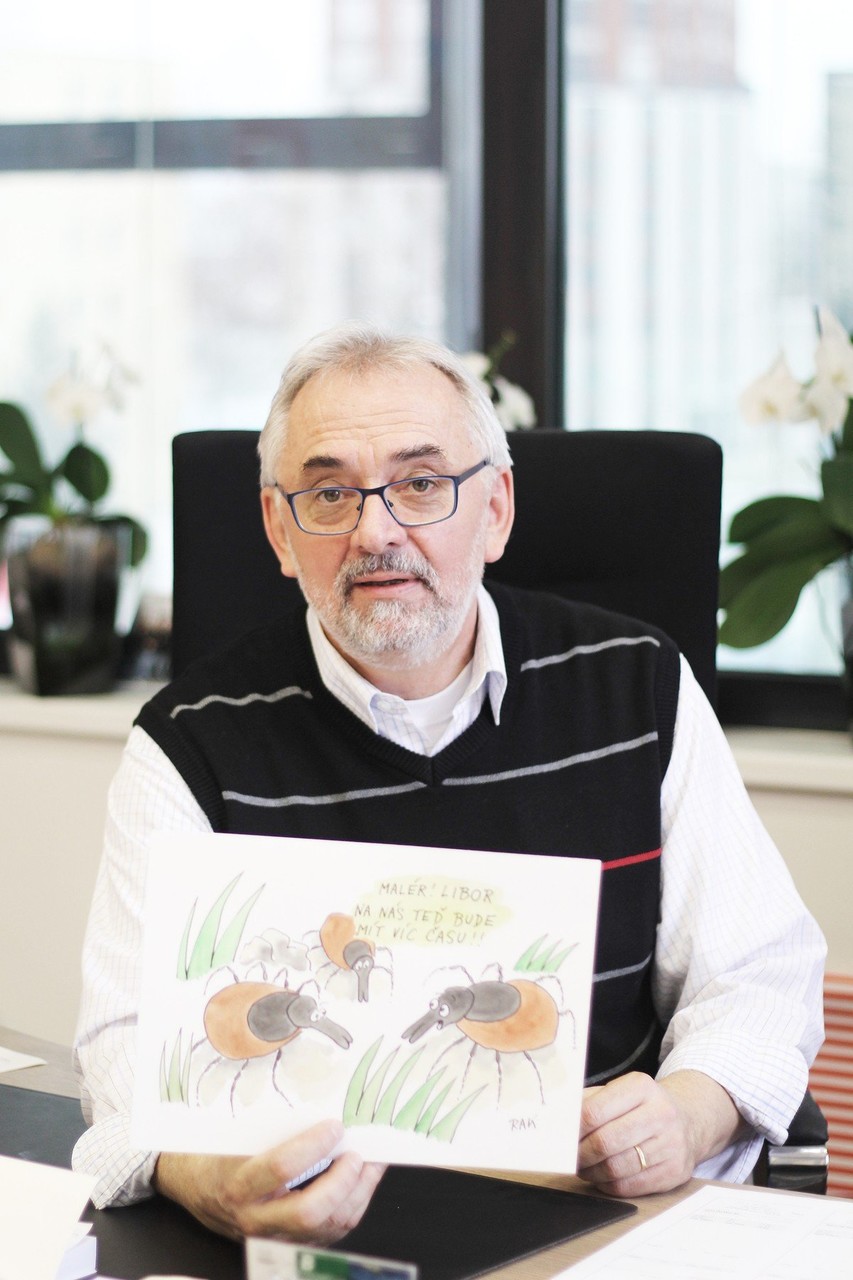 Libor Grubhoffer byl rektorem Jihočeské univerzity do roku 2016. Od té doby mají klíšťat trochu strach. Ne ovšem ty z Moravy... klistata 0277340642