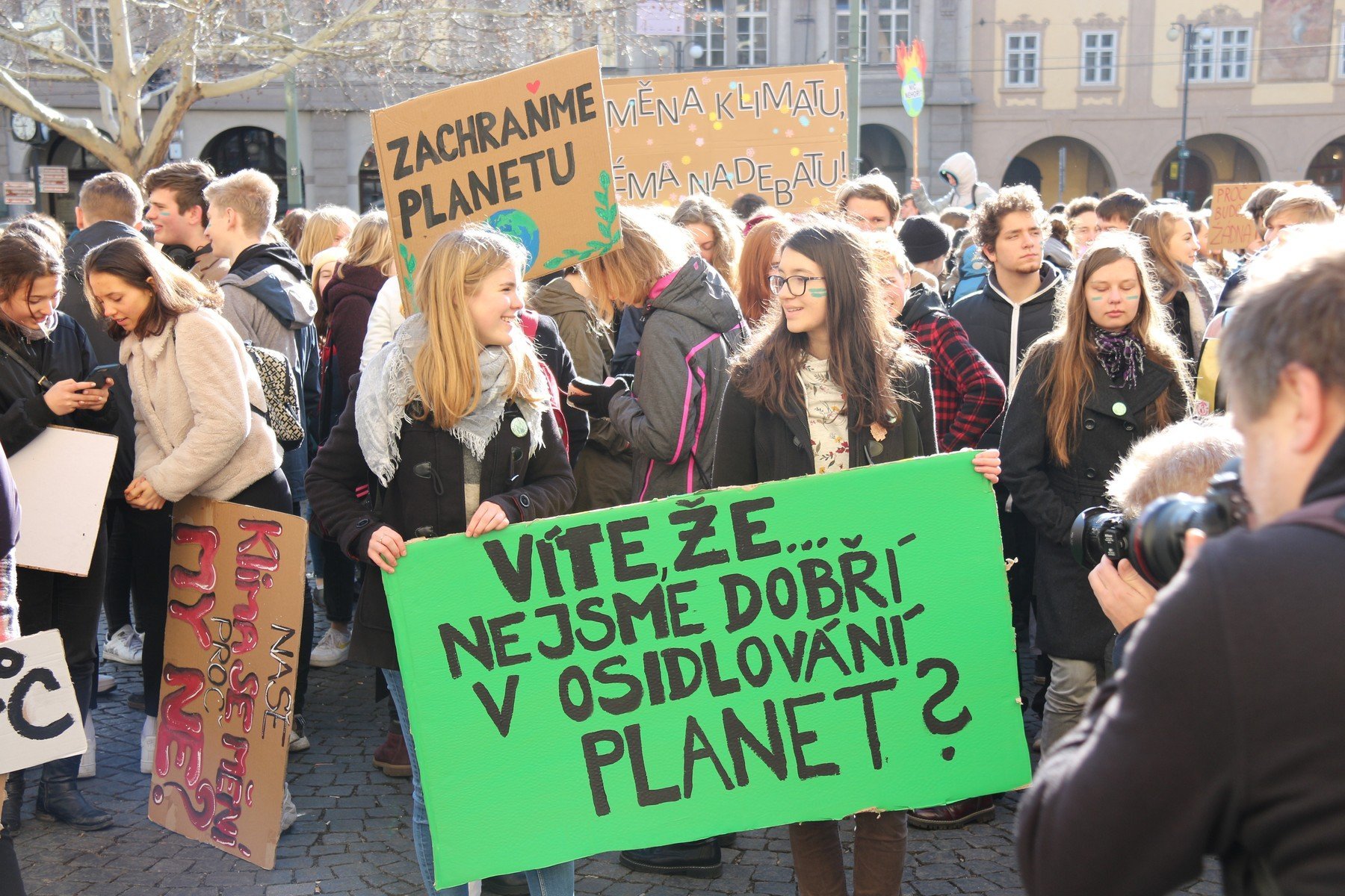 demoska 0419862607