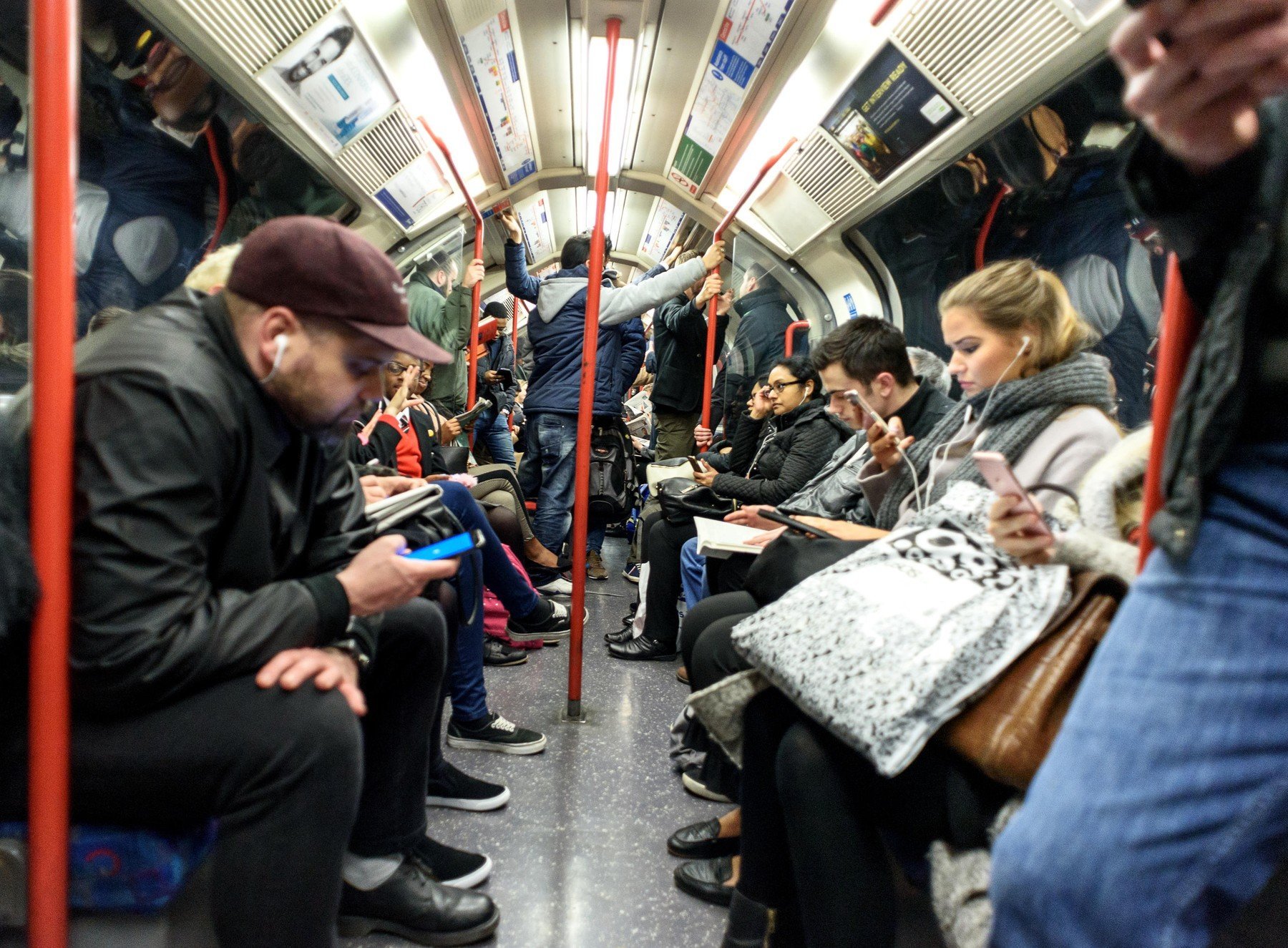 underground 0345592798