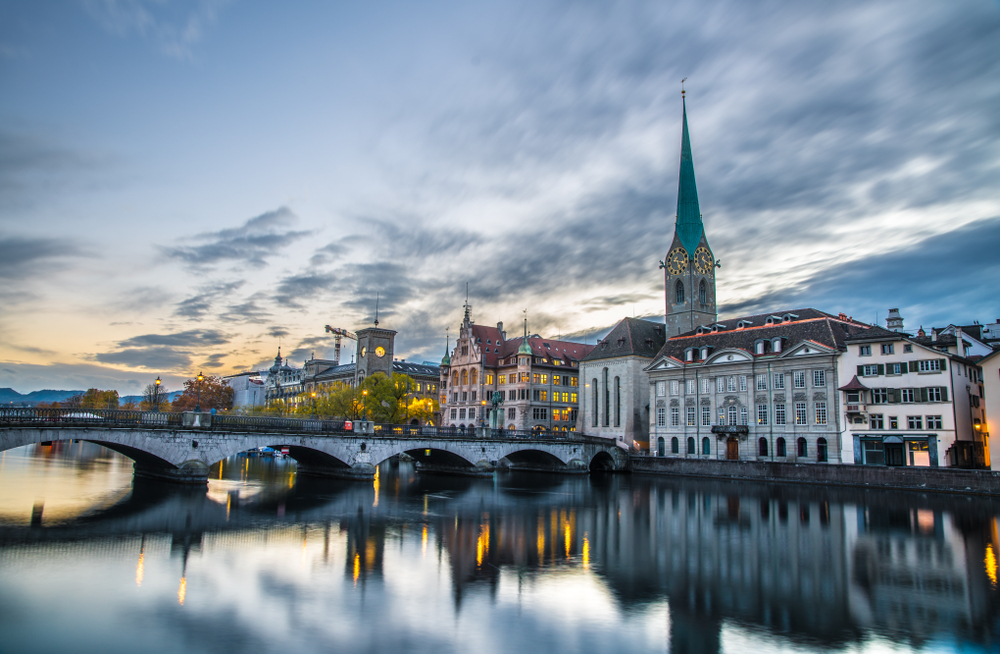 zurich 1249826221