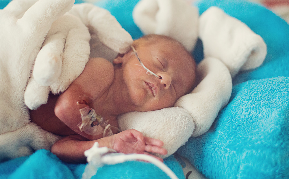 Dodnes si pamatuji, jak mě děsilo pípání a houkání monitorů, které alarmovaly poklesy při dýchání, vzpomíná Hanka mimi