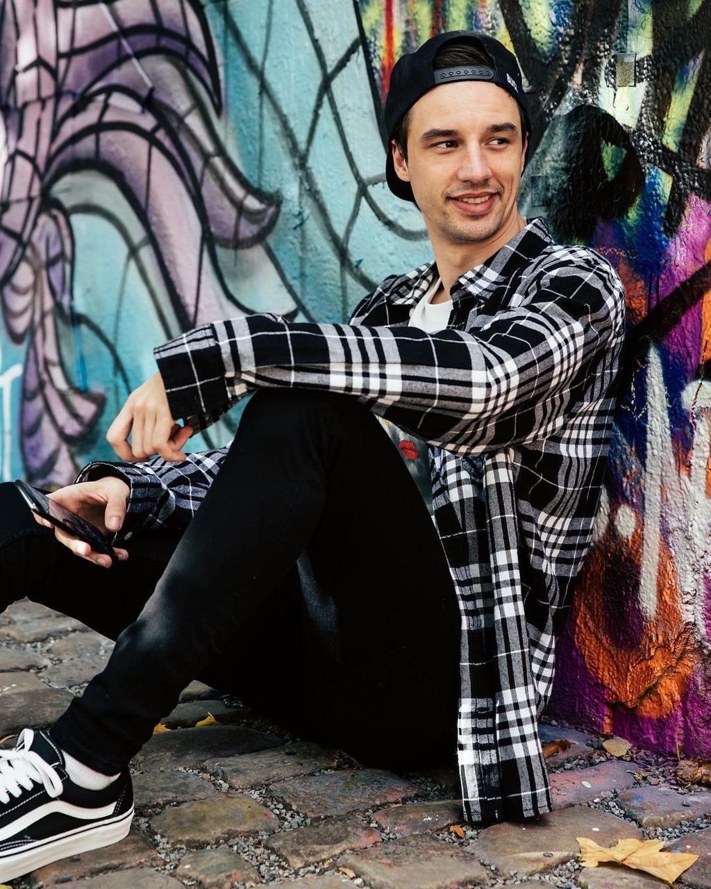 Nechci s lidmi sdílet negativní věci, říká Johny Machette machette 2