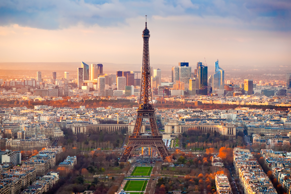 V Paříži už si zvykli. Tady UNESCO zřejmě ze seznamu škrtat nebude pariz la defense 122085487