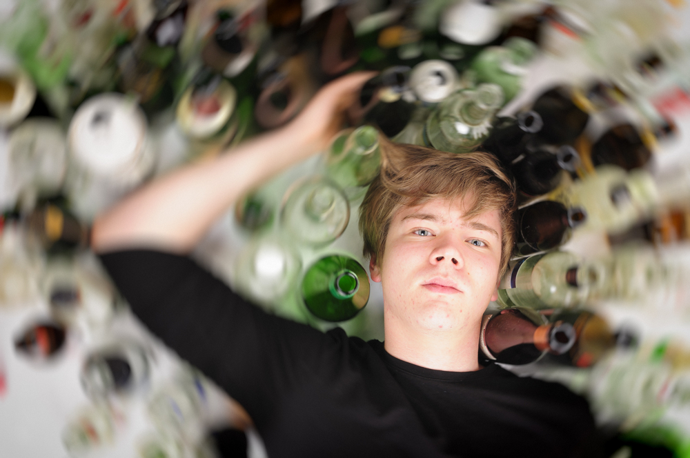 Zhruba 640 000 Čechů nad 15 let požívá alkohol rizikově alkoholik shutterstock 125982872