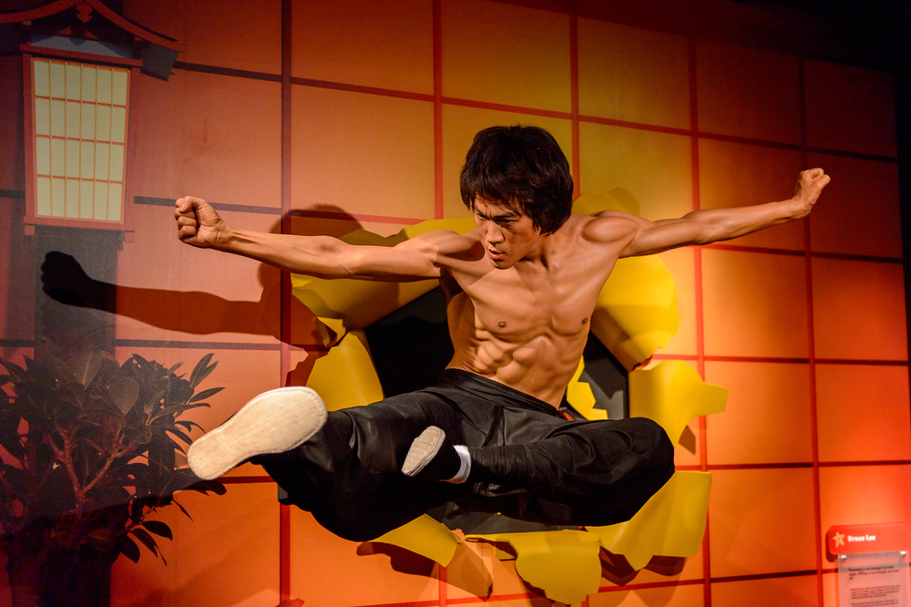 Bruce Lee vlastním jménem Lee Jun Fan. bruce lee shutterstock 379034272