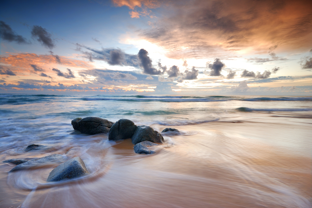 Praia do Abricó shutterstock 104607140