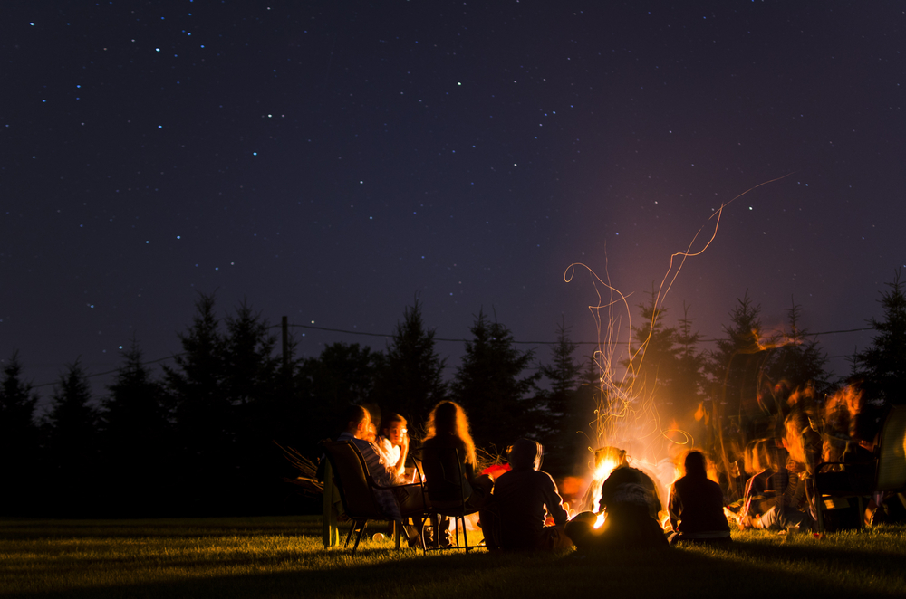 Samhain je jeden z osmi ohnivých svátků, které mají v dnešní době bohatou tradici. ohen shutterstock 514149277.jpg.crdownload