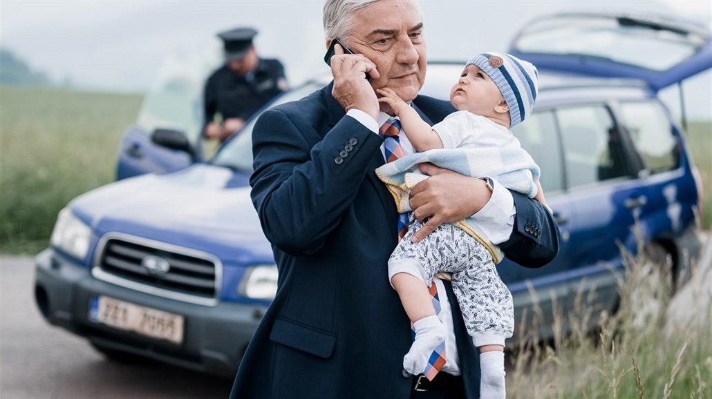 Doktor Martin řeší hlavně svůj vztah. Na případ nezbývá moc času doktor martin 2